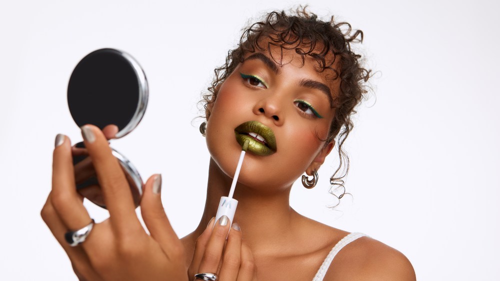 exclusive:-‘lipotle’-—-wonderskin-and-chipotle’s-new,-avocado-inspired-lip-stain-—-has landed