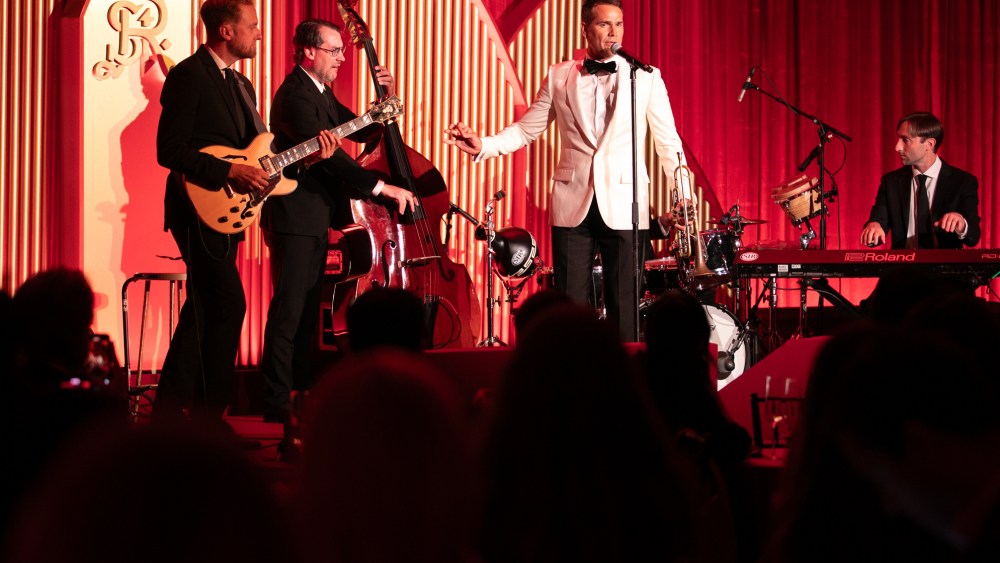 the-st.-regis-is-bringing-back-old-hollywood-glamour-with-new-jazz-club concept