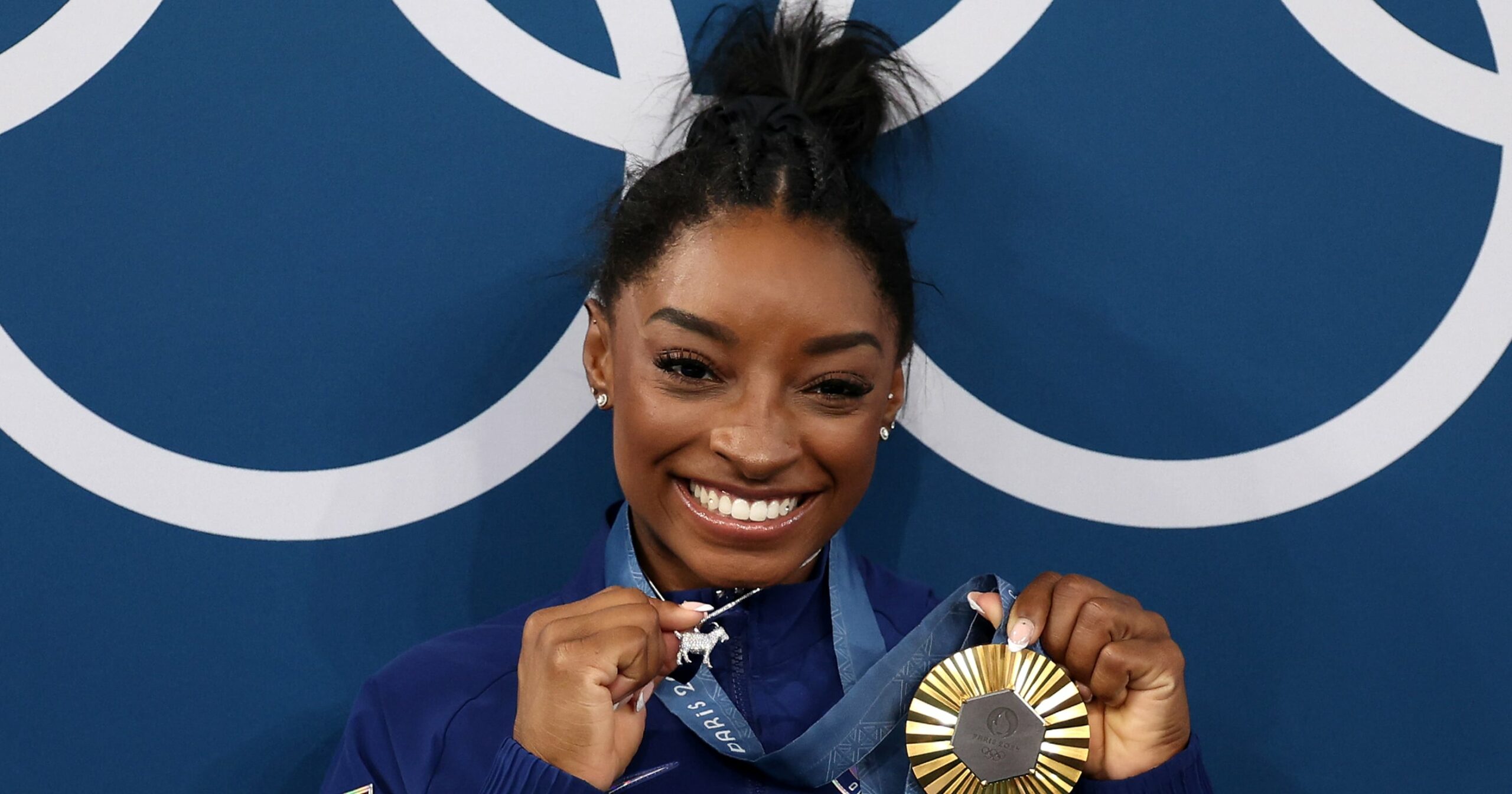 simone-biles’s-hairstylist-reveals-the-secret-to-strong-hair-as-a-gymnast