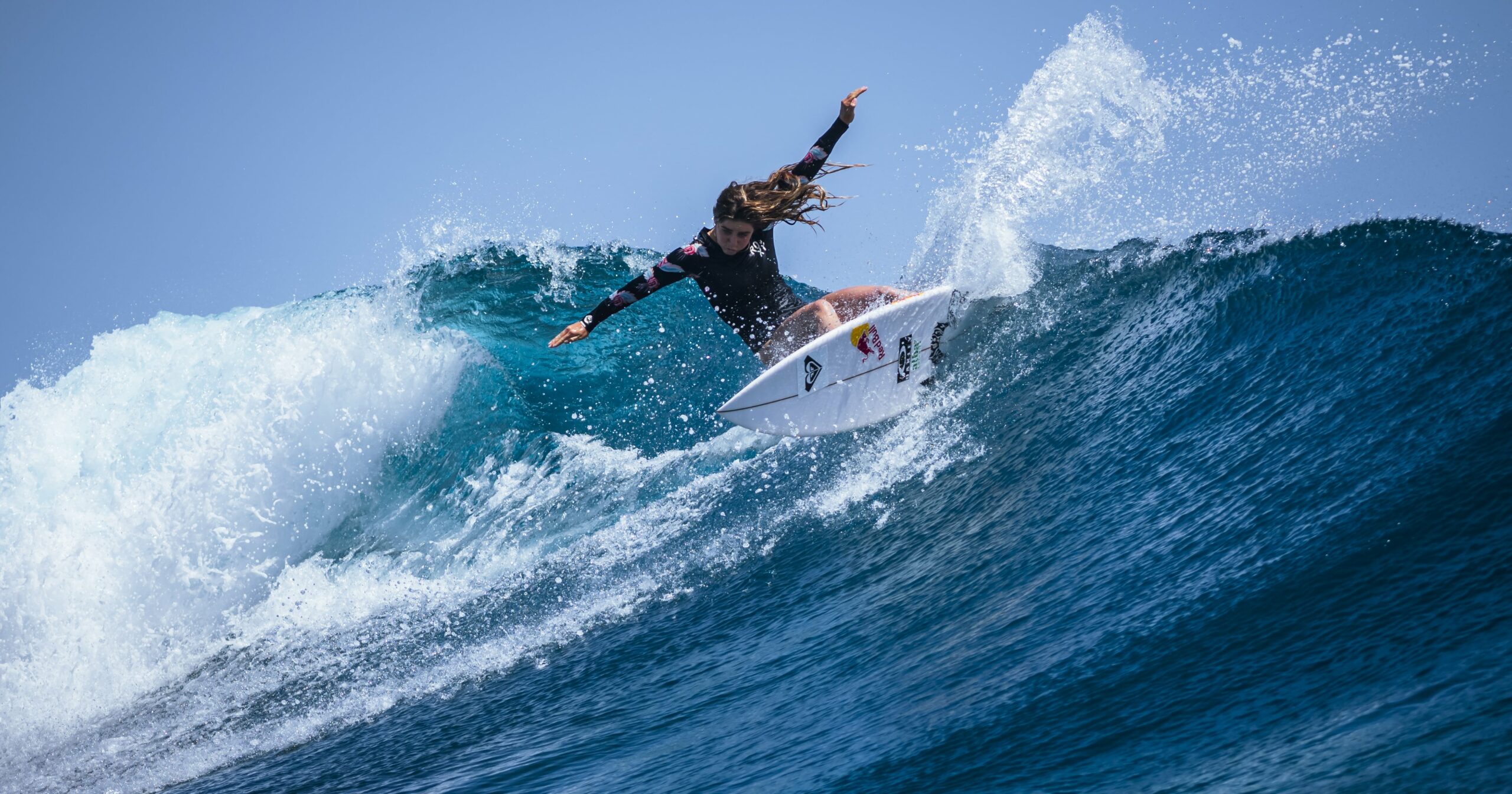 for-surfer-caroline-marks,-winning-olympic-gold-at-teahupoʻo-feels-like-just-the-beginning