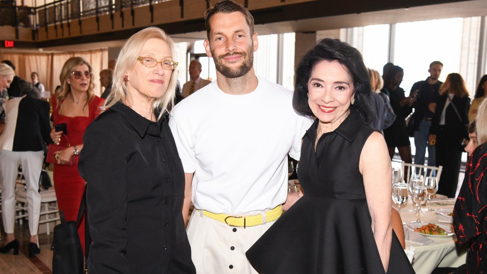 simon-porte-jacquemus-receives-2024-couture-council-award-for-artistry-of fashion