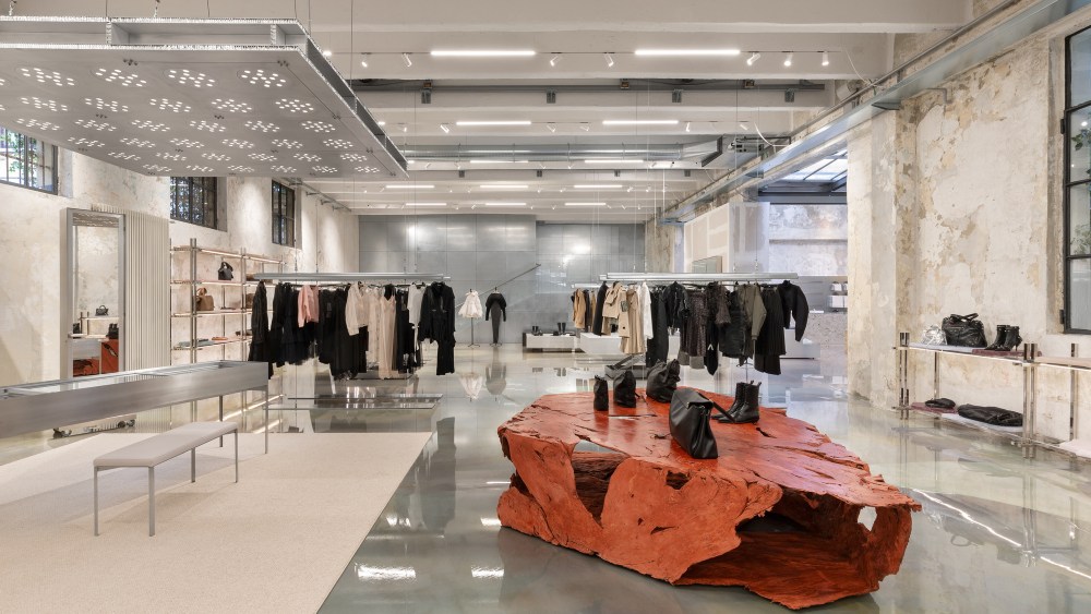 10-corso-como-unveils-new-store-concept,-phoebe-philo-collection,-introduces-fine jewelry