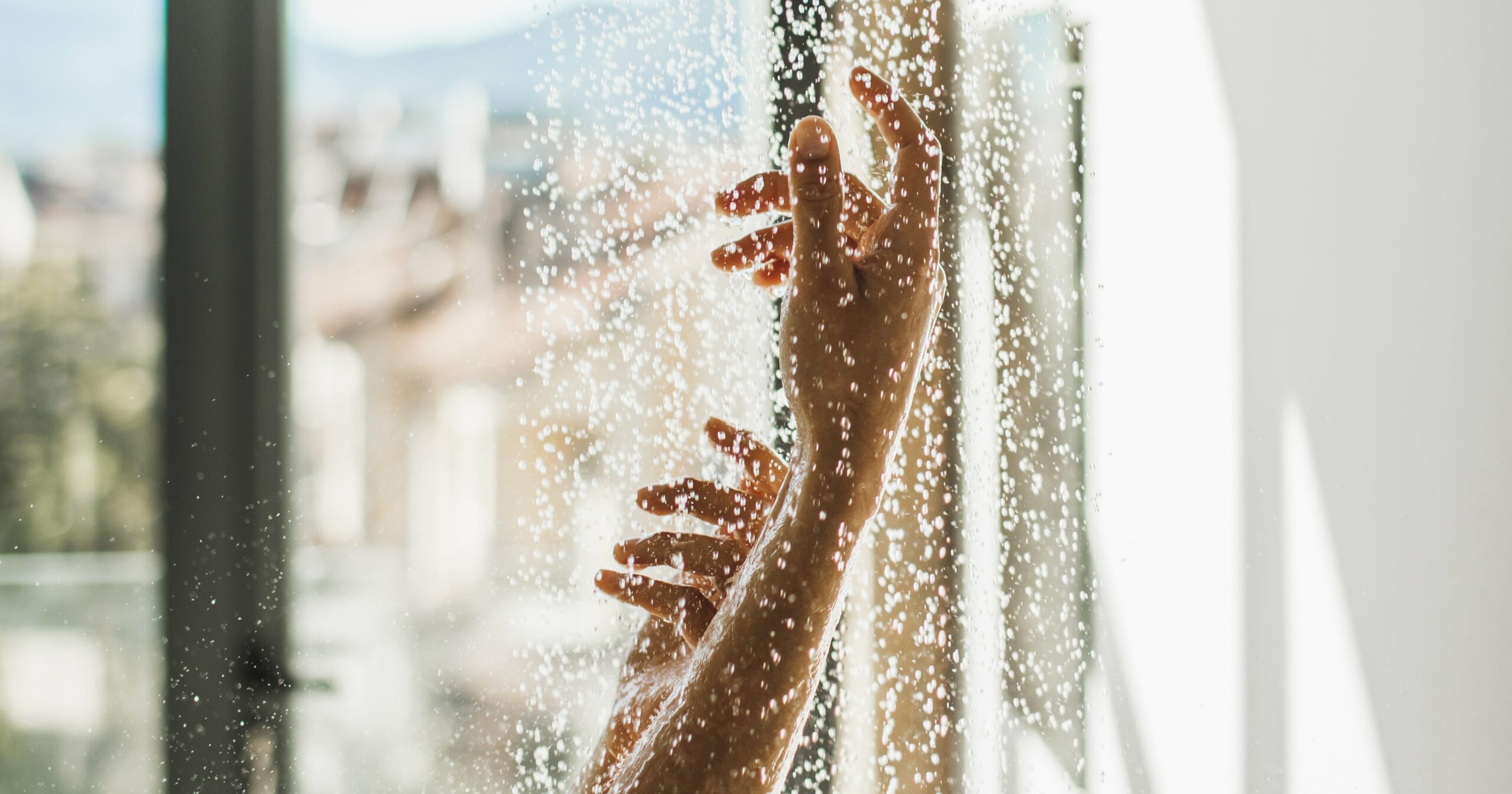 forget-baths,-“everything-showers”-are-way-better