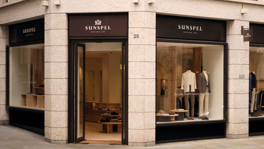 sunspel-means-business-when-it-comes-to-t-shirts-and retail