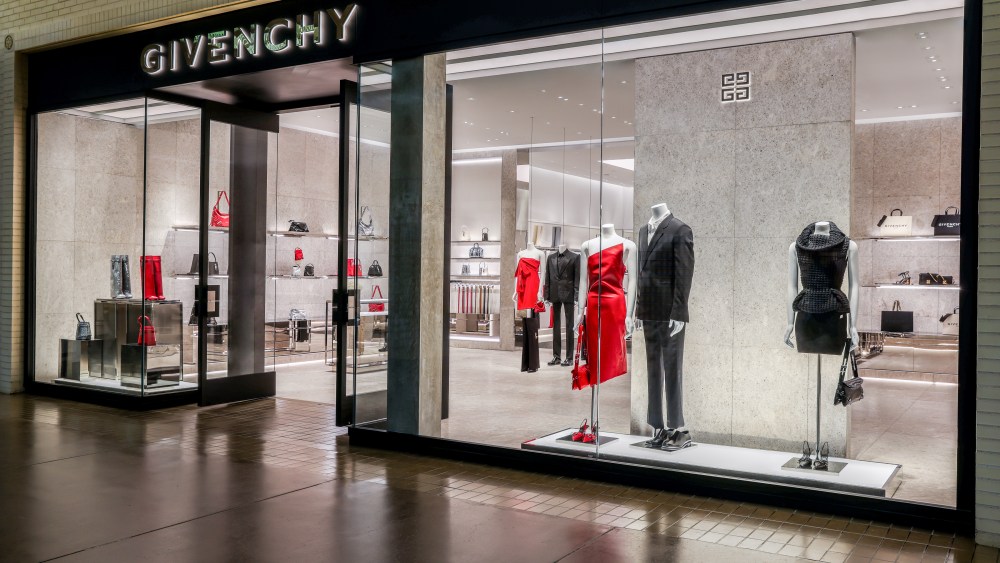 givenchy-opens-first-retail-location-in texas