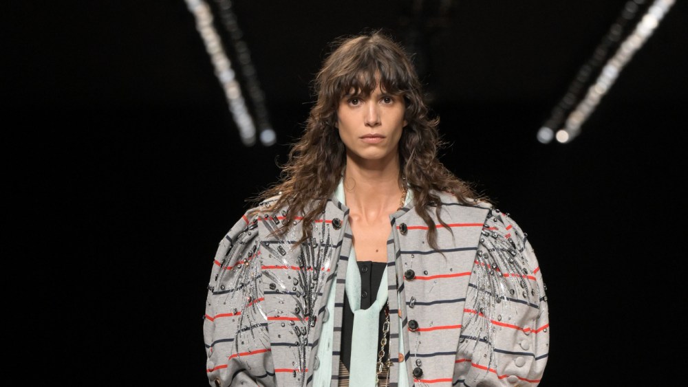 louis-vuitton-puts-on-a-display-of-‘soft-power’-for-spring 2025