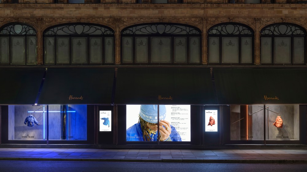 oasis’-liam-gallagher,-peggy-gou-front-stone-island’s-harrods-window takeover