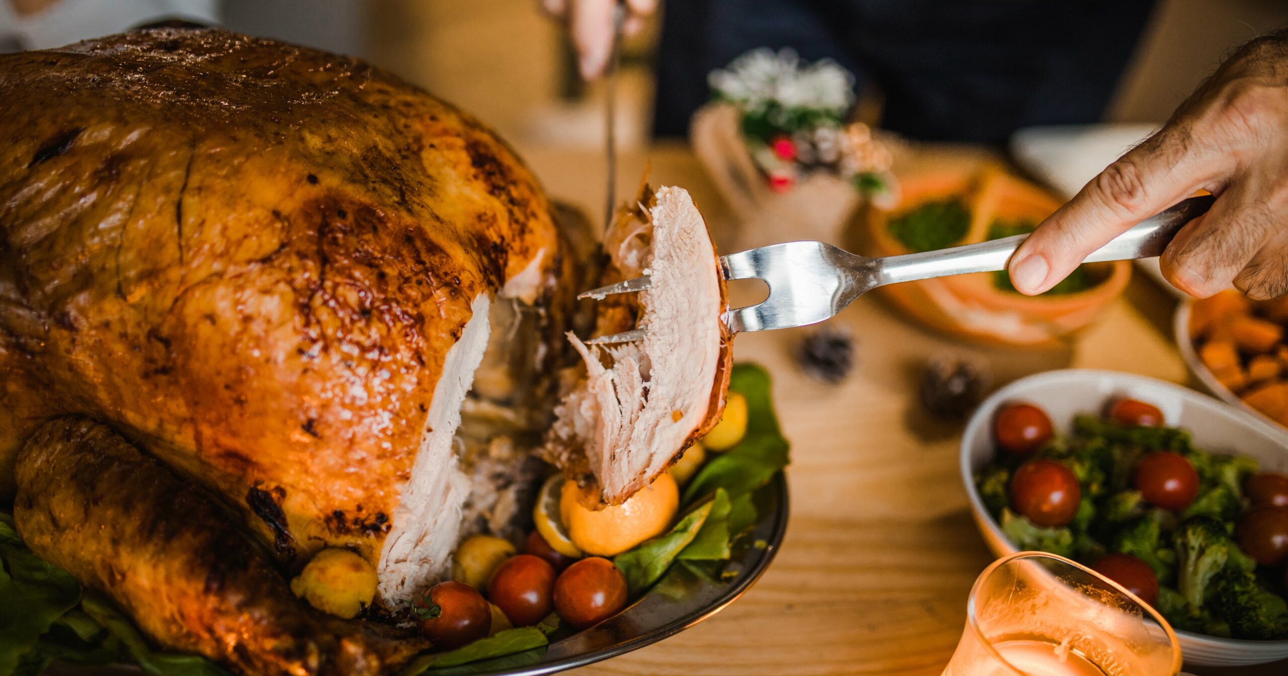 how-to-defrost-a-turkey-–-even-if-it’s-still-frozen-on-thanksgiving-day