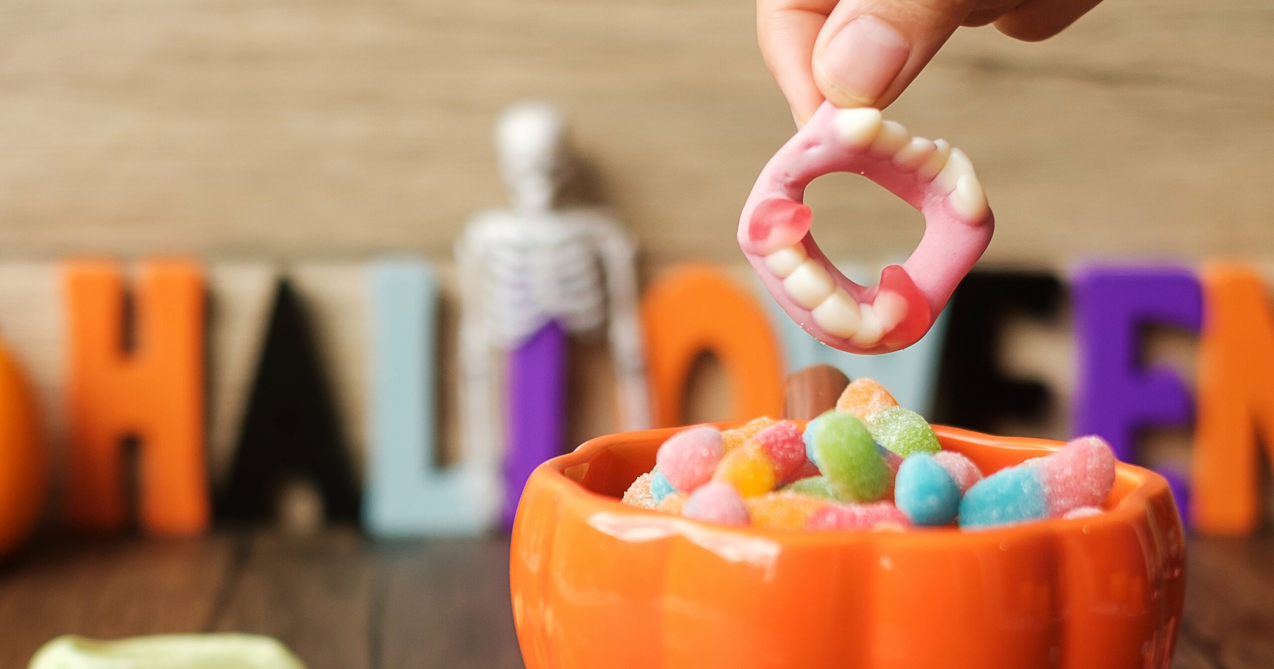 the-10-best-tasting-“healthy”-halloween-candies,-ranked-by-a-dietitian