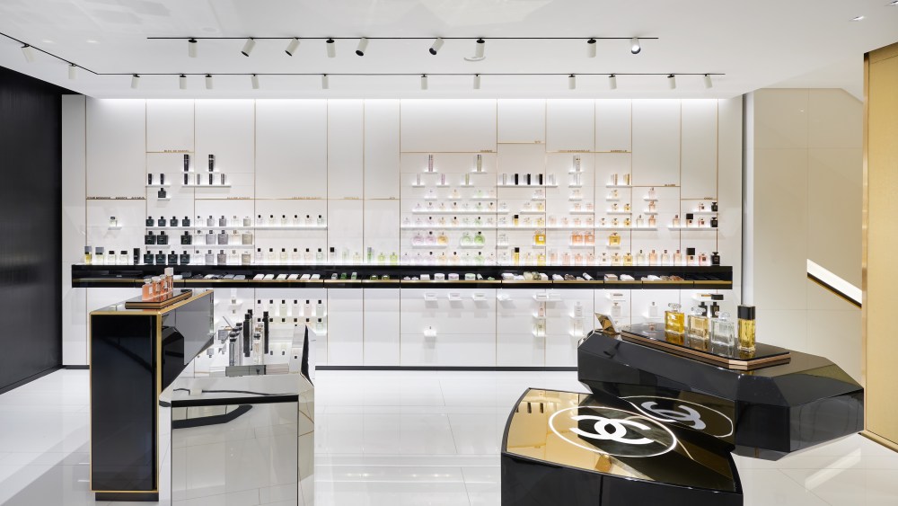 chanel-opens-its-first-house-of-beauty-in paris