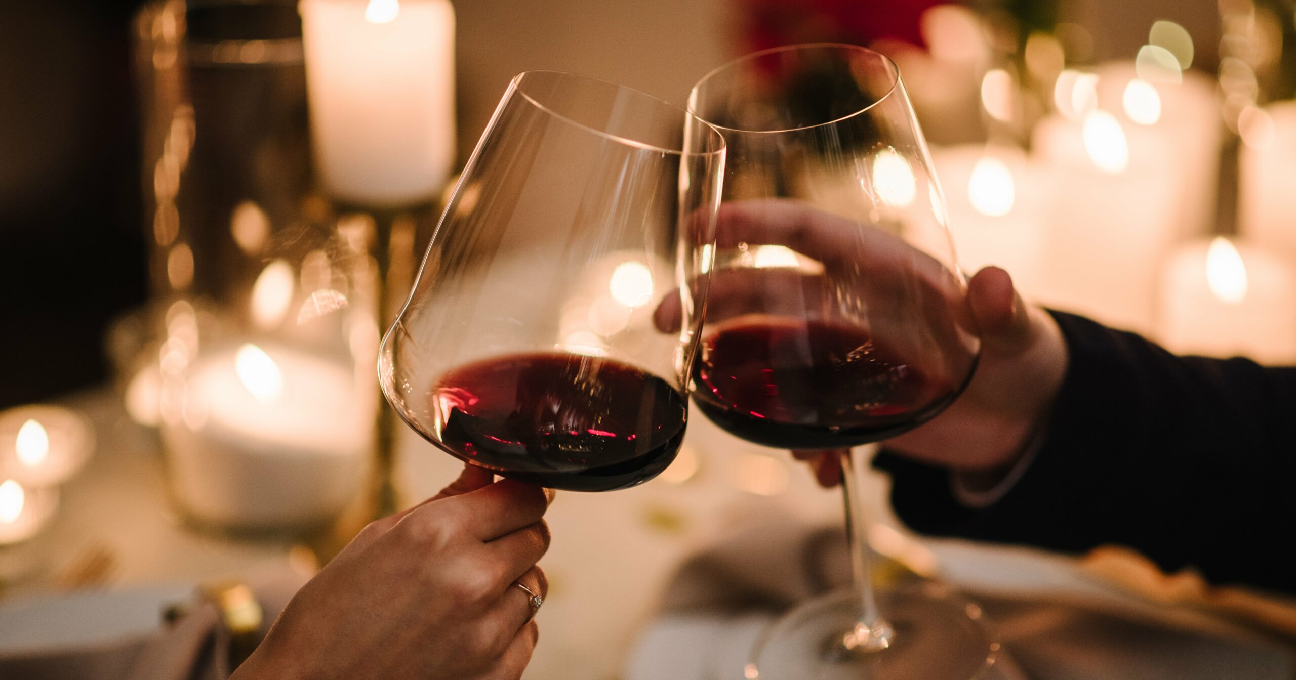 sommeliers-pick-9-non-alcoholic-wines-for-thanksgiving-dinner