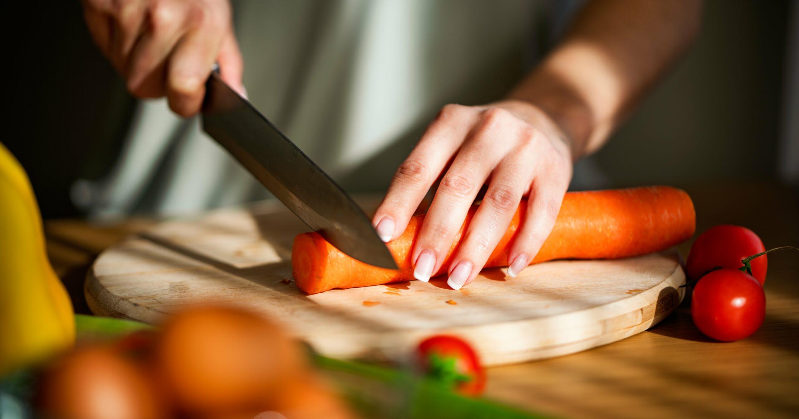 why-does-food-taste-infinitely-better-when-cooked-by-someone-else?