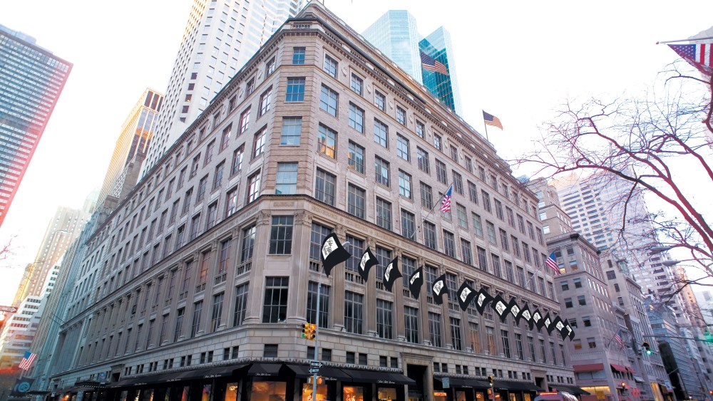 saks-finalizes-$2.7-billion-deal-to-buy-the-neiman-marcus group