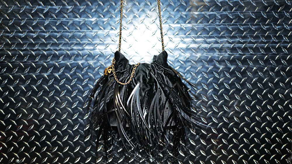 10-red-carpet-worthy-designer-evening-bags-for-new-year’s-eve-and beyond