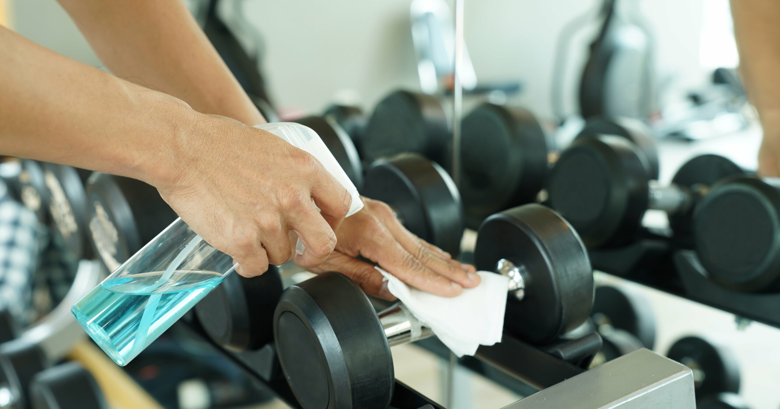 are-those-gym-equipment-wipes-actually-doing-anything?