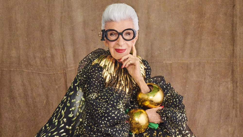 exclusive:-iris-apfel’s-personal-collection-is-up-for auction