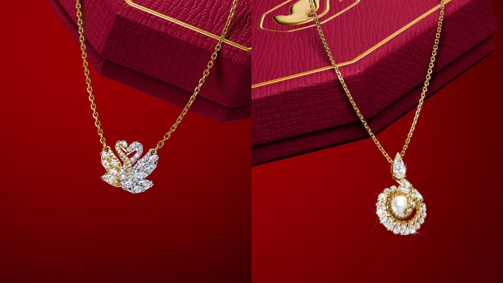 swarovski-celebrates-the-year-of-the-snake-with-symbolic-heart-locked-swans,-coiled-serpents-and-more-lunar-new-year styles