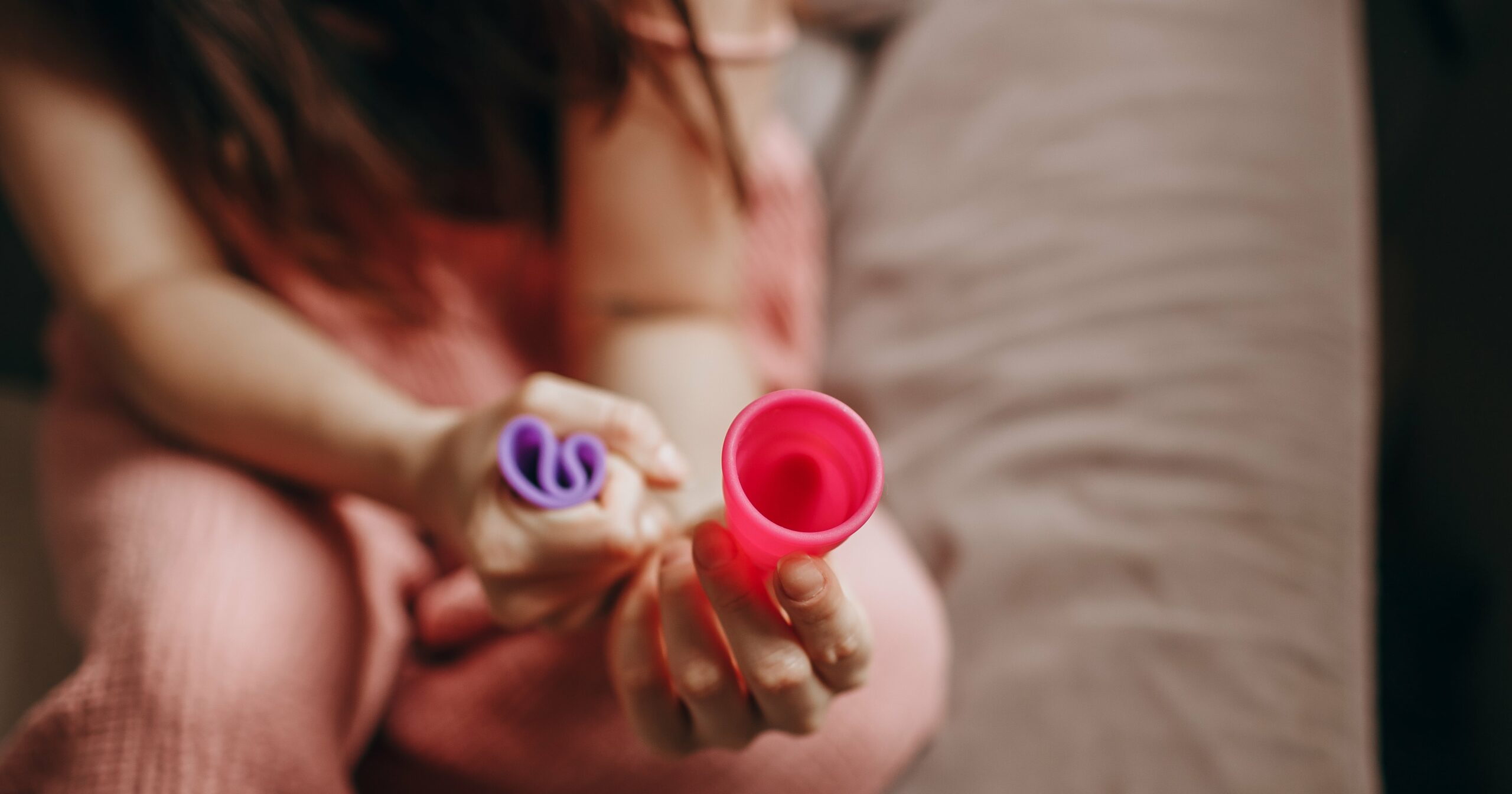 how-to-(properly)-clean-a-menstrual-cup,-according-to-experts