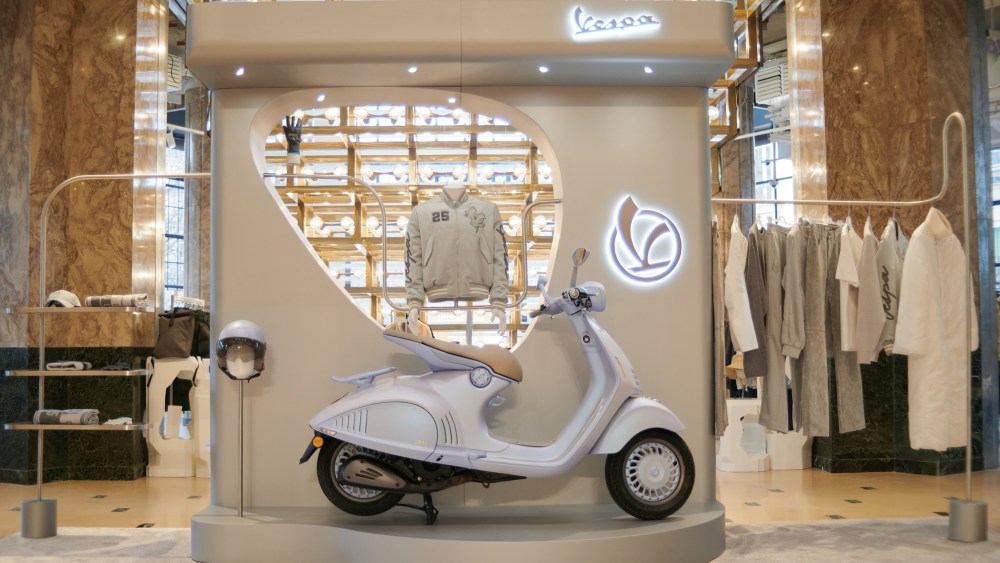 vespa-doubles-down-on-lifestyle-project-with-roving-pop-up format