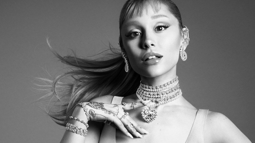 first-look-at-ariana-grande’s-sparkly-capsule-collection-with swarovski