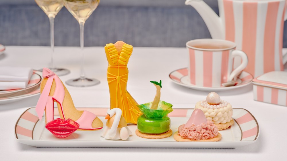 fashion-meets-confection-at-the-maybourne-beverly-hills-with-debut-of-stylish-afternoon tea