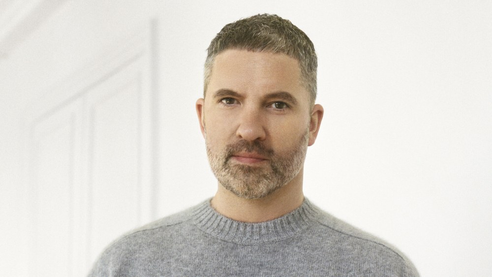 carven-names-mark-howard-thomas-as-director-of design