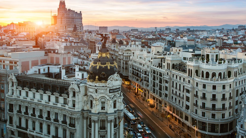 exclusive:-carolina-herrera-to-stage-spring-2026-show-in madrid