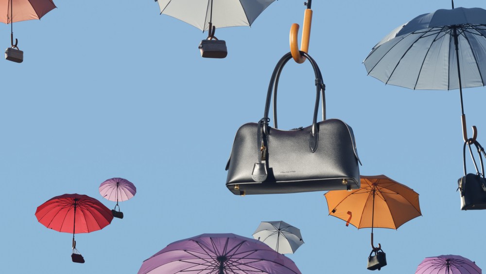 saks-arrived-on-amazon,-the-trade-war-is-still-on-its way
