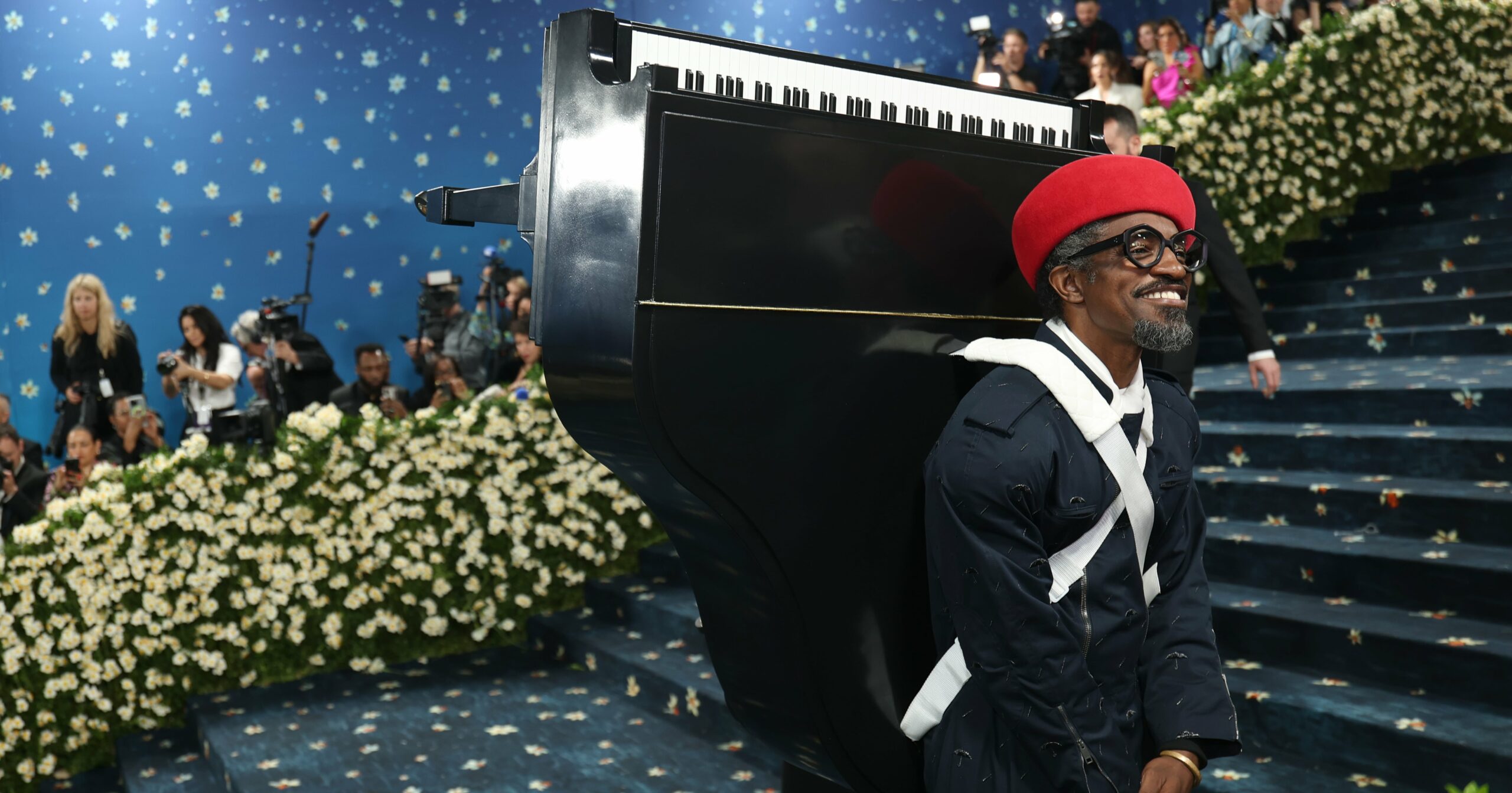 andre-3000’s-met-gala-look-doubled-as-a-legit-back-workout