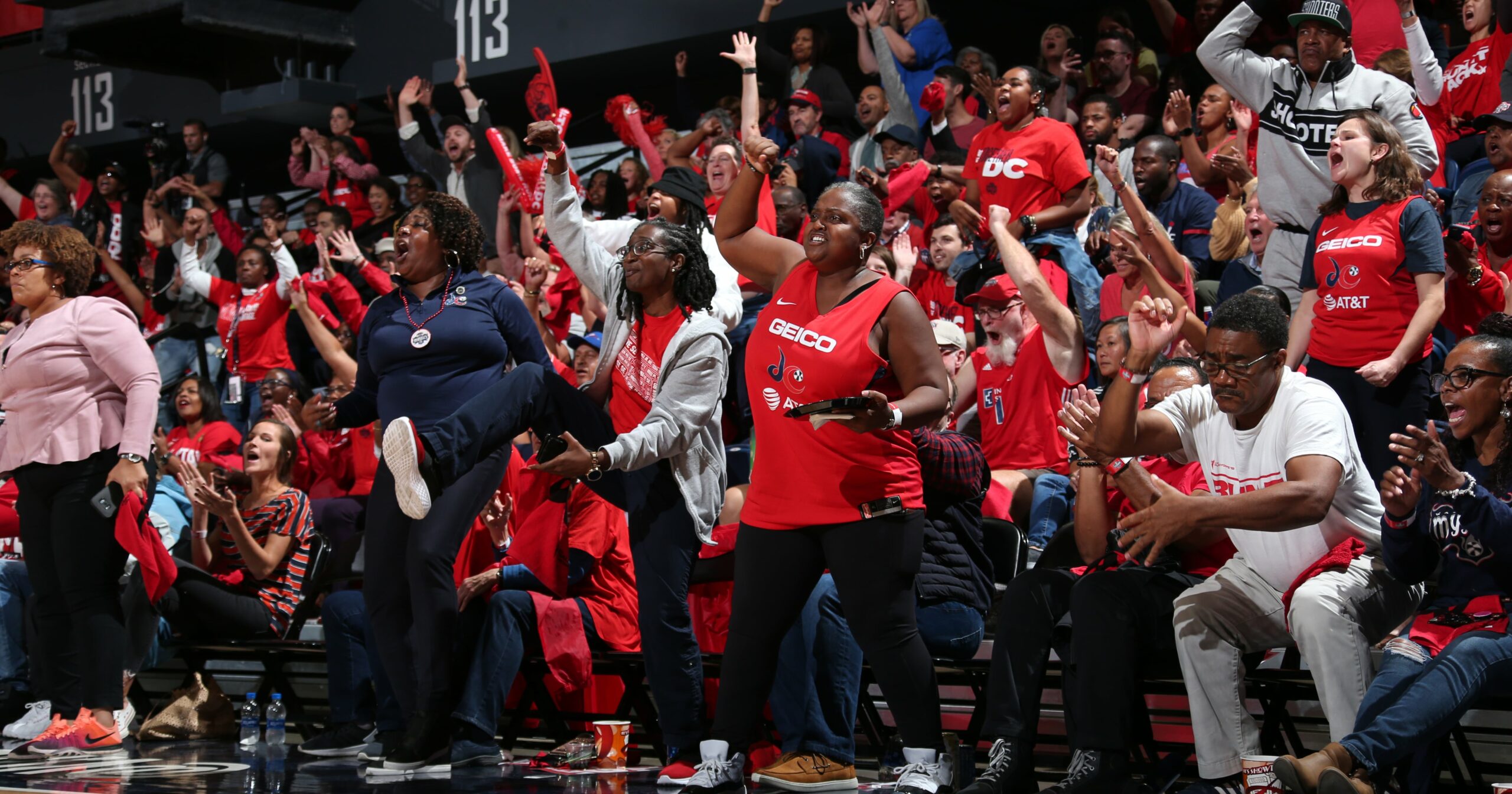 the-wnba-is-growing-–-but-are-og-fans-being-pushed-out?