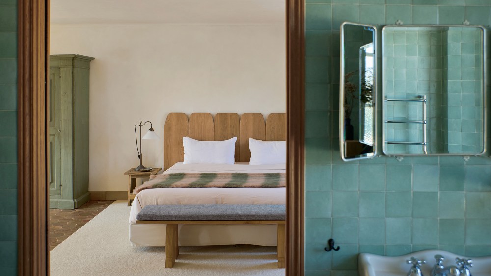 le-doyenne:-the-parisian-fashion-set’s-michelin-starred-countryside escape