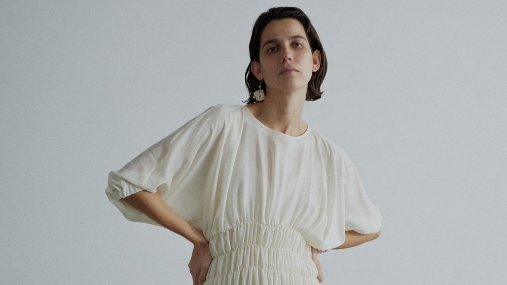 amy-powney-isn’t-giving-up-on-sustainable fashion