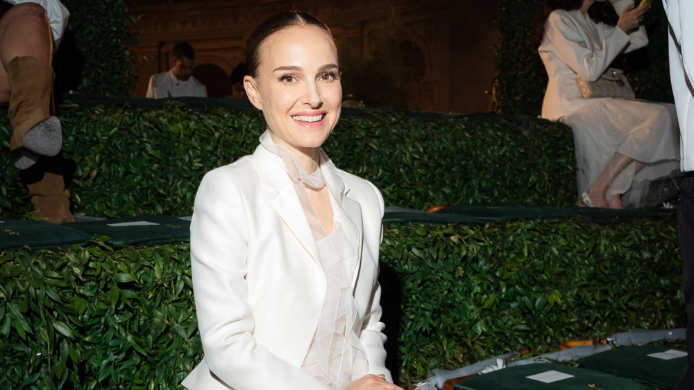 rosamund-pike,-natalie-portman-among-guests-of-dior-cruise-2026 show