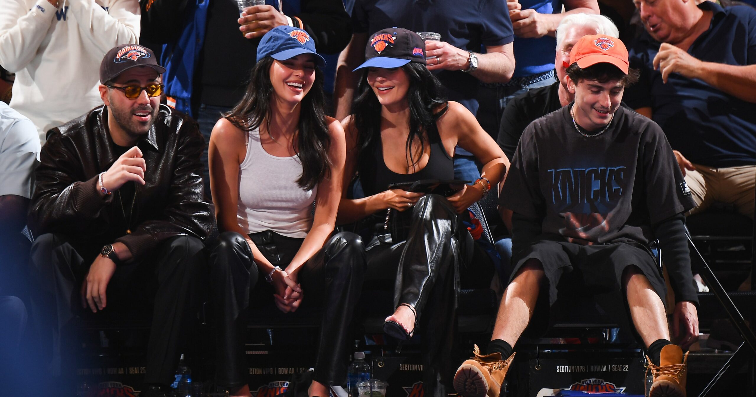 this-$2-hanes-tank-is-kendall-jenner’s-style-secret-–-and-tinx-cracked-the-case