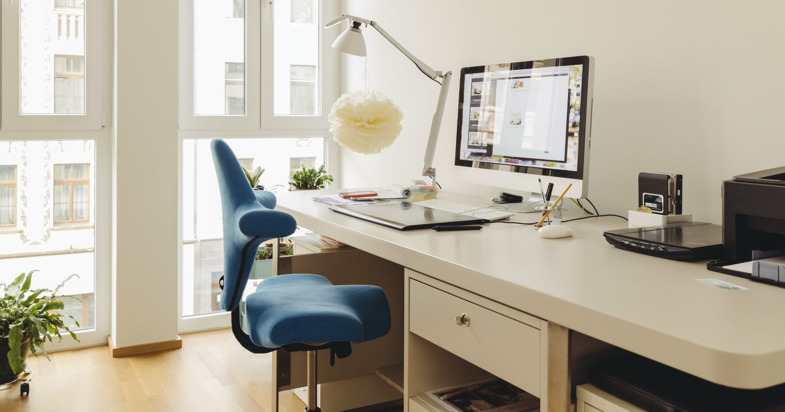 the-11-best-office-chairs-for-addressing-back-pain