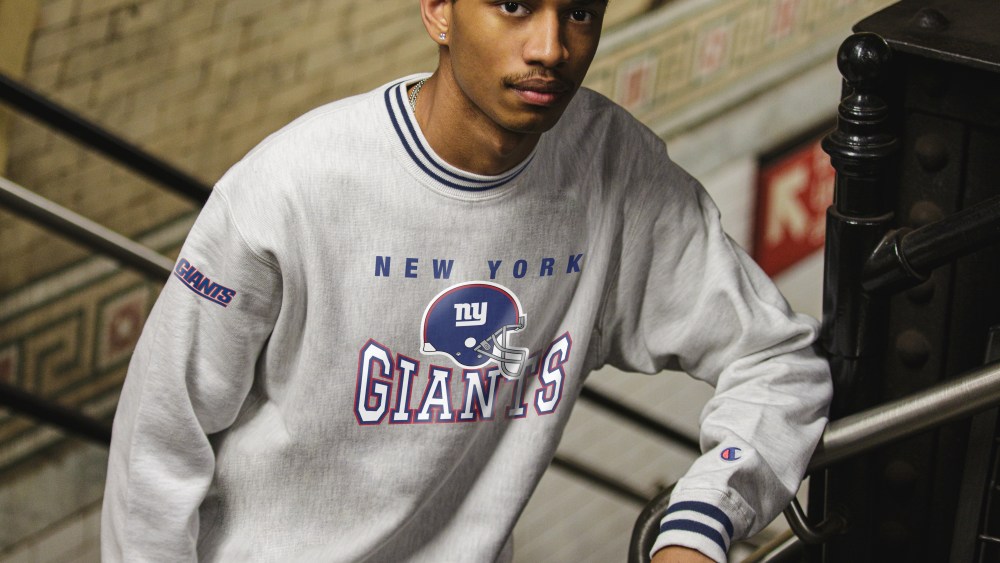 champion-signs-license-for-official-nfl apparel