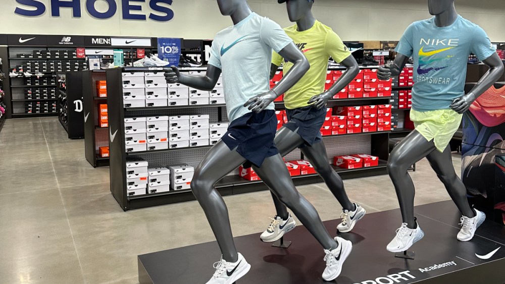 how-academy-sports-is-‘saving’-sales-with-new-in-store tech