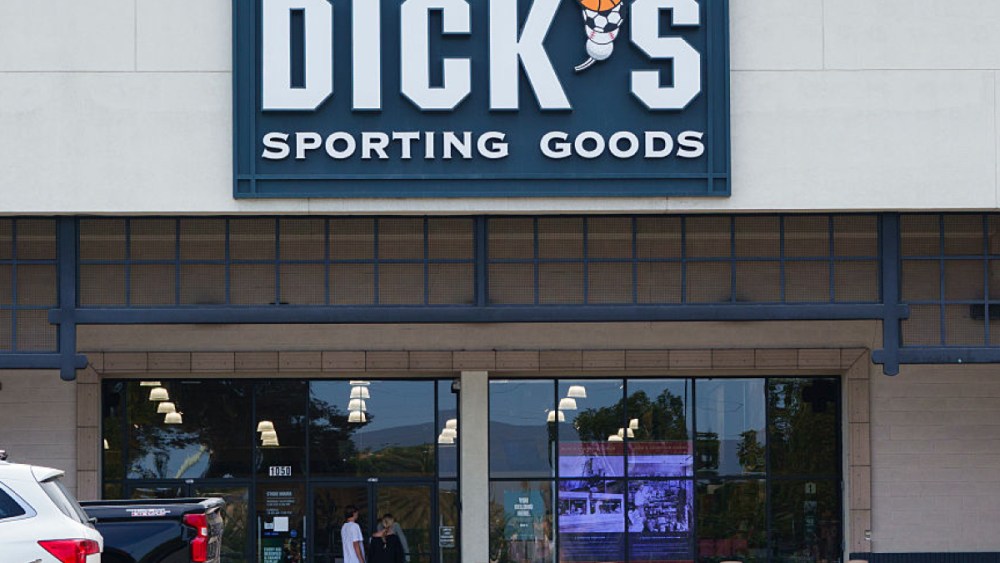 customers-can-now-have-their-shoes-from-dick’s-delivered-on-uber eats