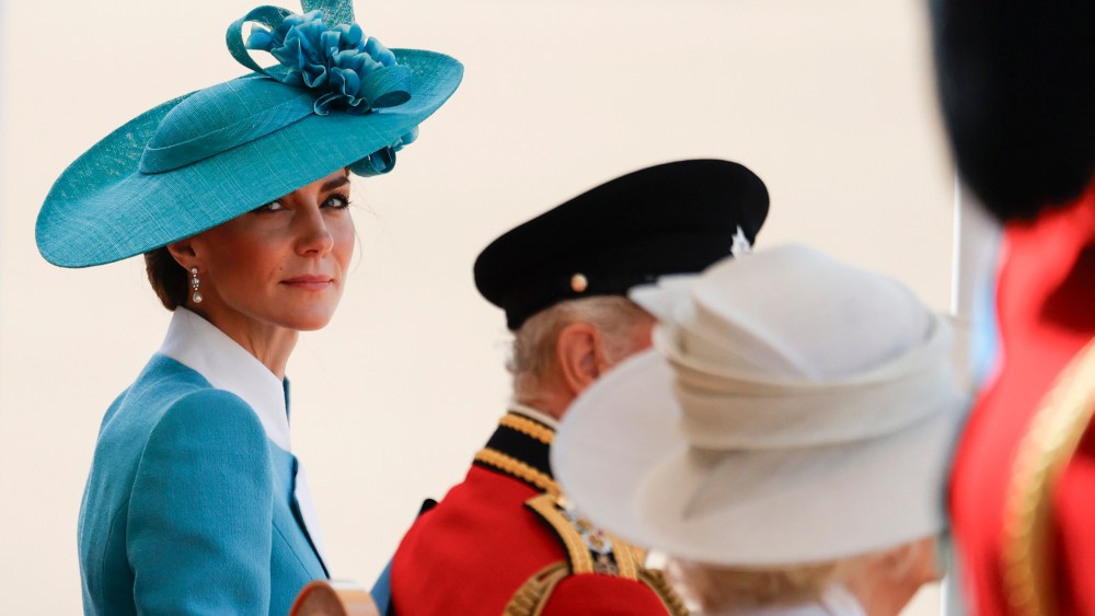 kate-middleton-steps-out-in-catherine-walker-for-trooping-the colour