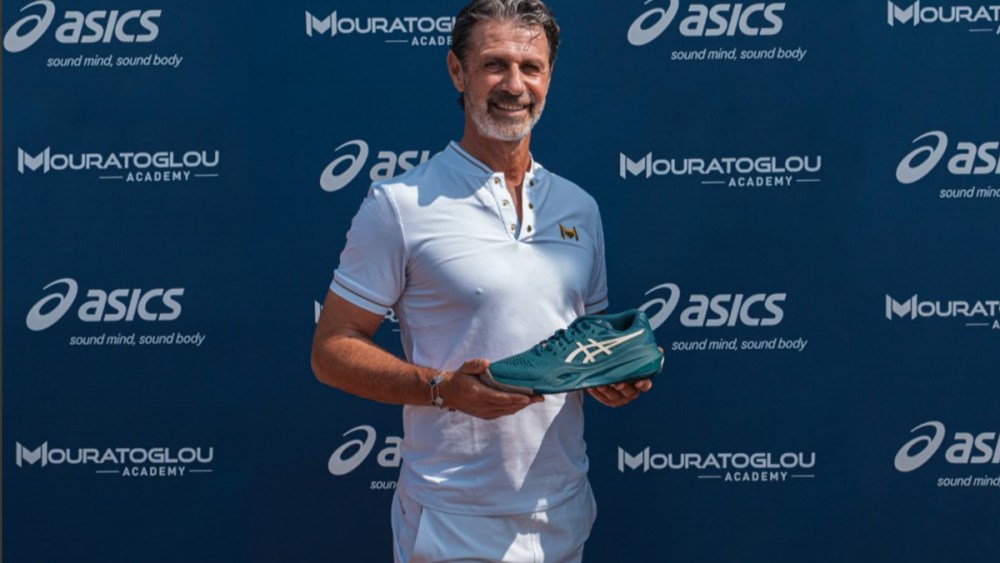 asics-to-equip-tennis-coaches-at-mouratoglou-academy-with-performance-shoes-in-new partnership