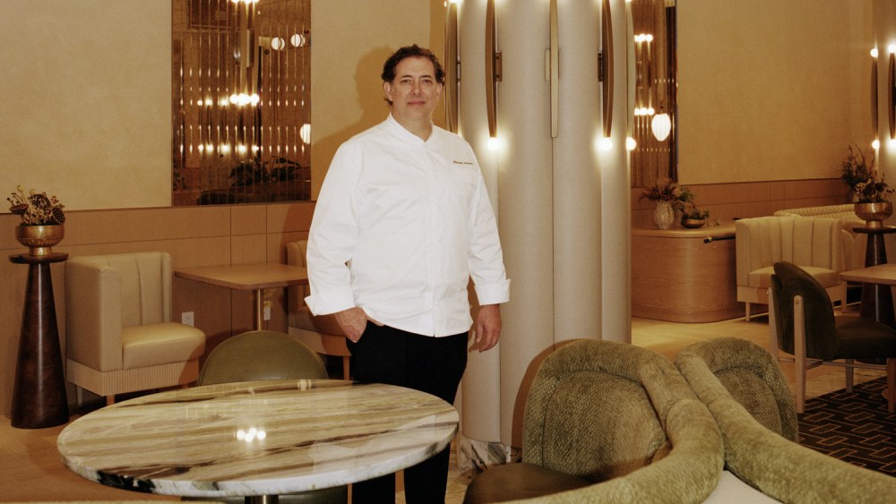 chef-michael-anthony-brings-seasonal-sophistication-to-lex-yard-at-the-revamped-waldorf astoria
