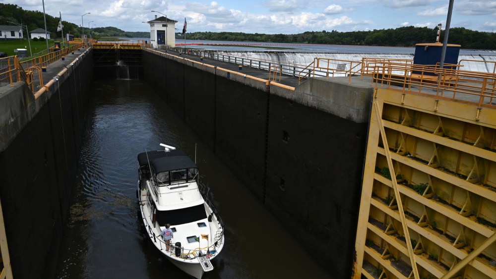 the-erie-canal-celebrates-its bicentennial