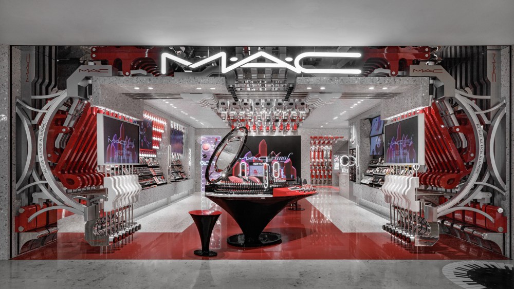 mac-cosmetics-debuts-‘musical-spaceship’-concept-for-nanjing flagship