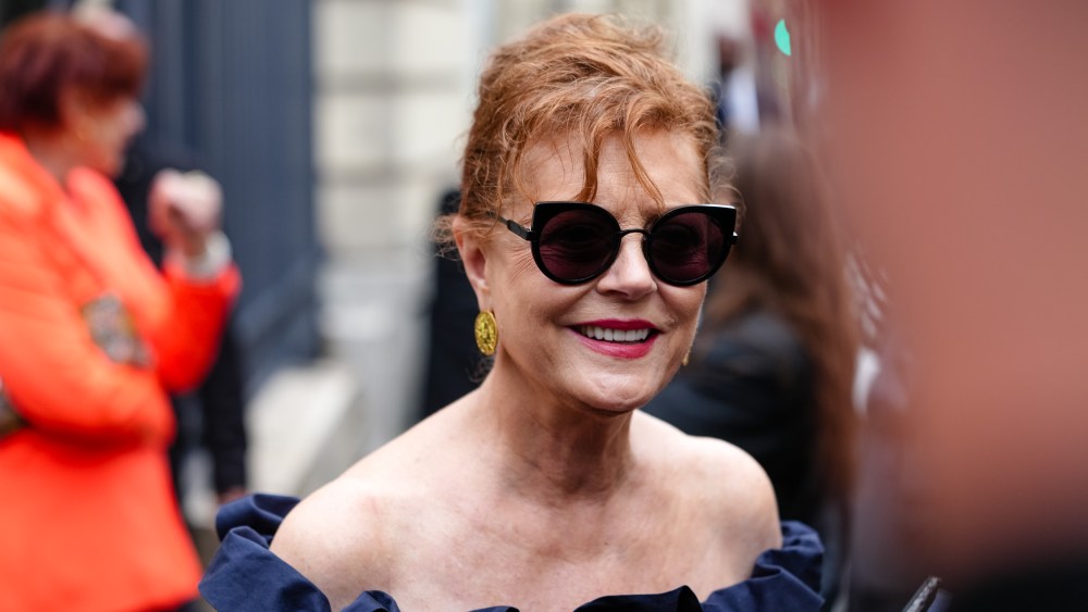 celebrities-front-row-at-patou-spring-2026:-susan-sarandon,-elizabeth-olsen-and more