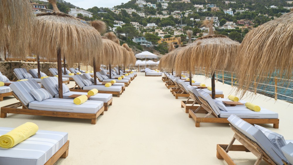 rhode-escapes-to-a-european-beach-club-for-the summer