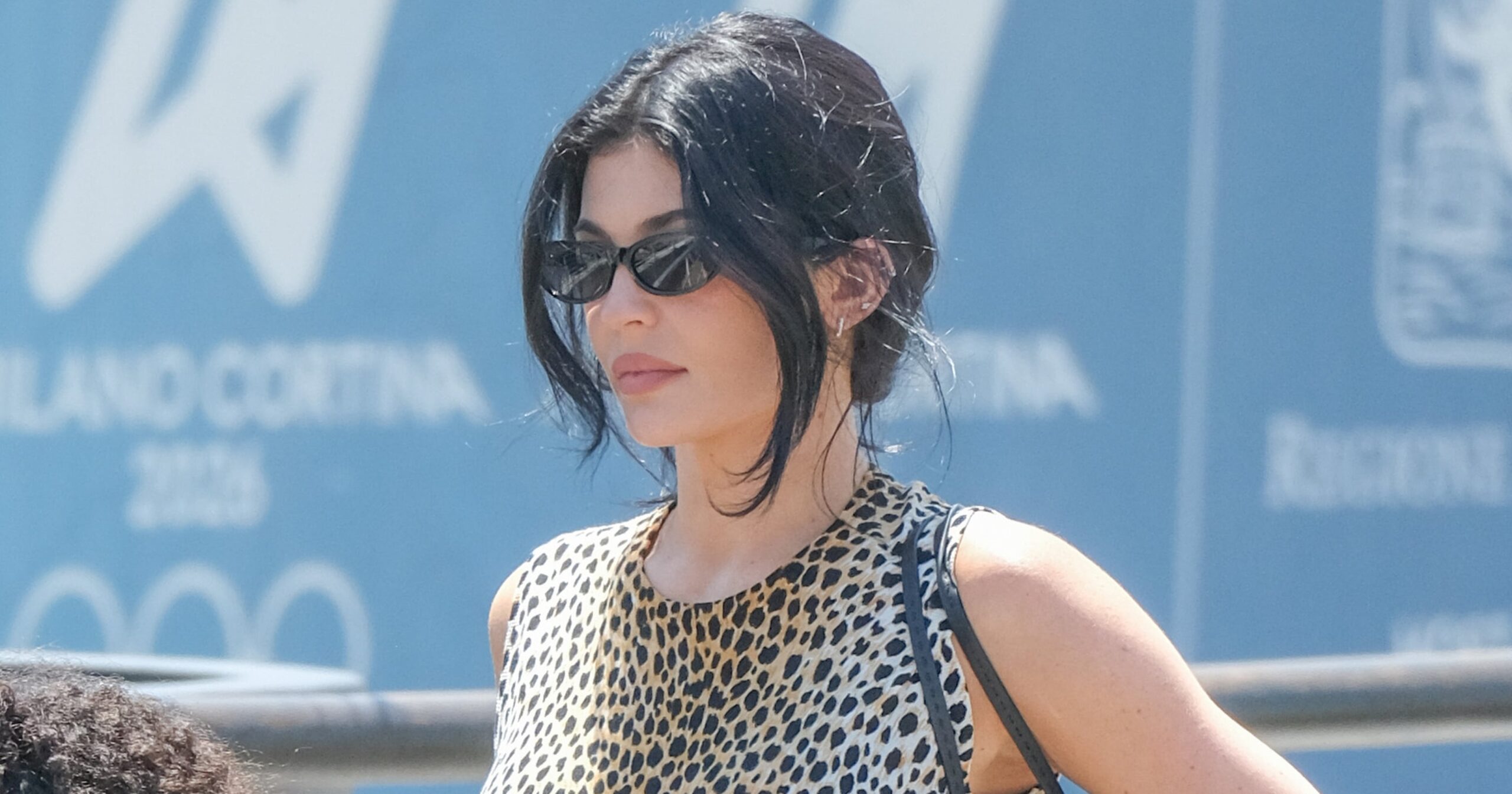 kylie-jenner-says-casual-old-flip-flops-are-the-shoe-of-the-summer
