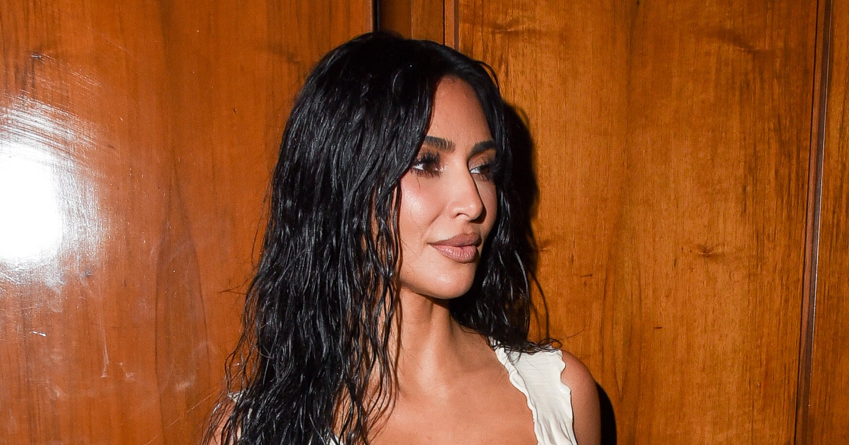 kim-kardashian-is-almost-unrecognizable-with-“dollop”-bangs-and-a-retro-lob