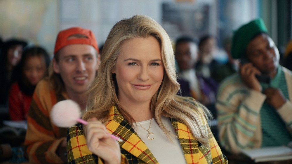 ‘clueless’-celebrates-30-with-help-from-l’ermitage-beverly-hills-and-bloomingdale’s