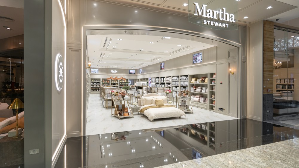 exclusive:-martha-stewart-launching-stores-for-the-first time