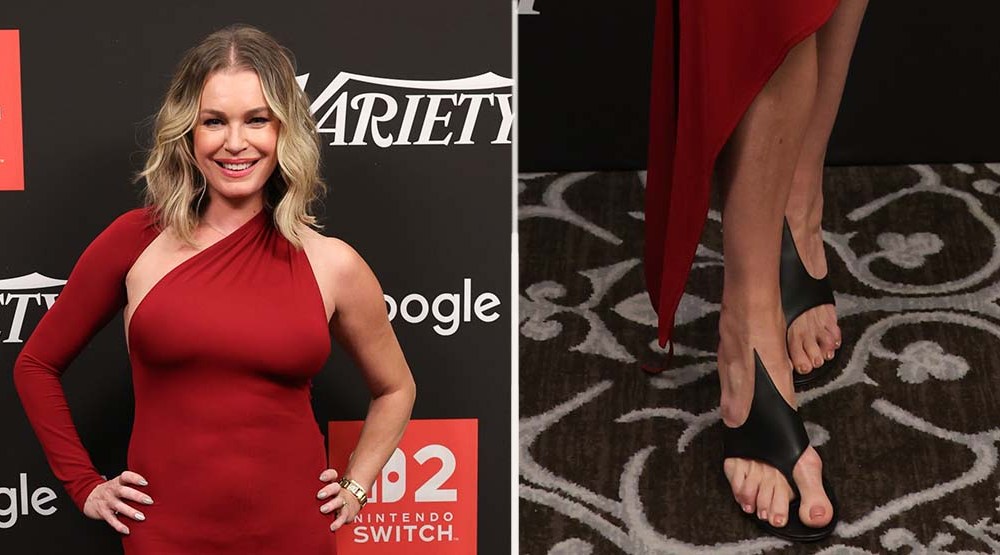 rebecca-romijn-channels-mystique-with-ferragamo’s-graphic-heels-at-comic-con 2025